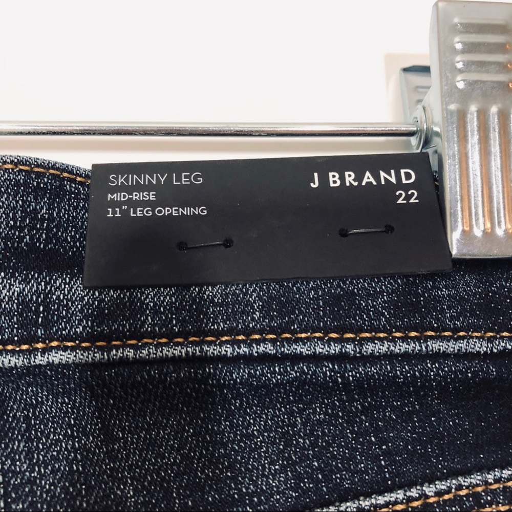J Brand Mid Rise Skinny Destruct Jeans Size 22 XXS - Picture 7 of 8